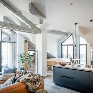  Apartment Patchwork
