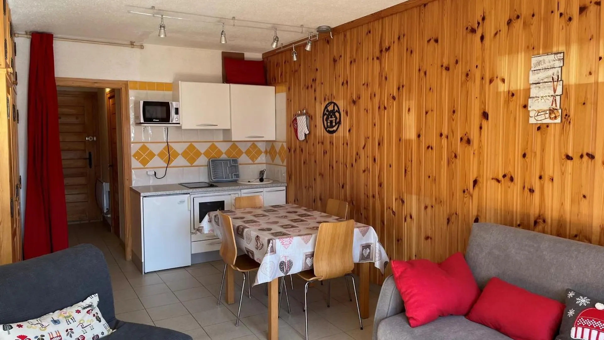 Studio Cabine 4/5 Pers, Animaux Admis, Piscine, Parking - Fr-1-263-259 Valloire Apartment